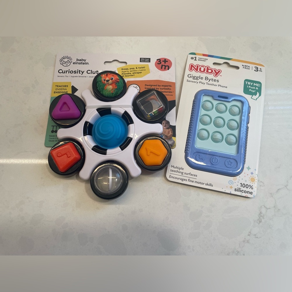 Set of 2 Baby Einstein Curiosity Clutch‎ and Nuby Giggle Bytes Toys NWT
